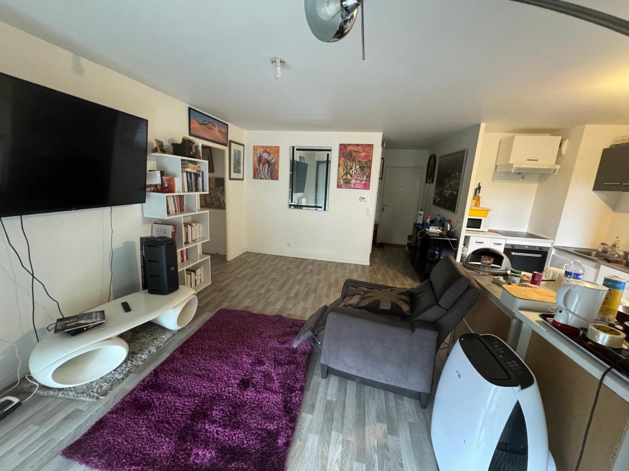 Grande Chambre 14 M2 Avec Salle De Bain Privative A Nanterre Prefecture Proche La Defense Arena Campus Sncf Et Paris Exterior foto